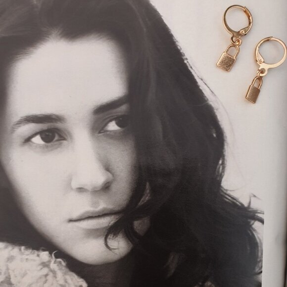 Lock Gold Dangle Earrings Charm Women Fashion Casual Formal Jewelry Gift - Picture 1 of 2